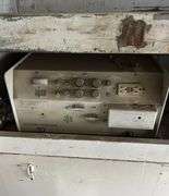 R-323 1995 Ford F800 Service Truck