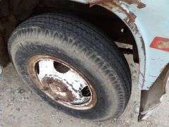 E-1332 1968 International 1600 Dump Truck