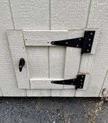 R-417 Enclosed Chicken Coop