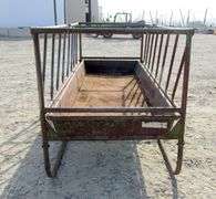 E-1255 Livestock Feeder