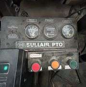 R-323 1995 Ford F800 Service Truck