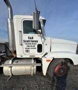 R-261 1996 Freightliner 120 FLD Truck Tractor
