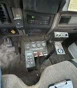 R-323 1995 Ford F800 Service Truck