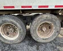 R-263 Roto Mix 1355 Vertical Feeder Mixer Trailer