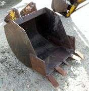 E-1267 McCormick Farmall 806 Tractor W/ Backhoe Attachment