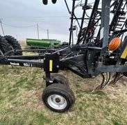 OFF SITE LOCATION R-140 Flexi-Coil Cart and Air Drill 5000