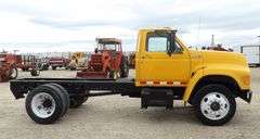 E-1331 1995 Ford F-Series Cab & Chassis Truck