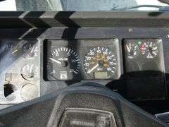 E-1271 1995 Volvo Semi Truck