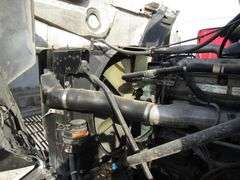 E-1271 1995 Volvo Semi Truck