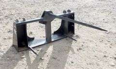 E-1337  Skid Steer Round Bale Fork