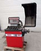 E-1472 Coats 1055 Wheel Balancer