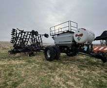 OFF SITE LOCATION R-140 Flexi-Coil Cart and Air Drill 5000