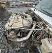 R-323 1995 Ford F800 Service Truck