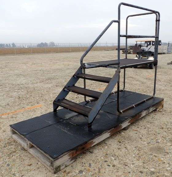 P-424  Stairs + Platform