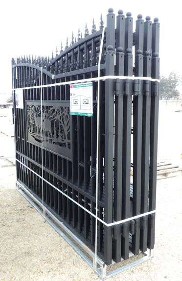 P-262  Metal Farm Driveway Gate / One Set