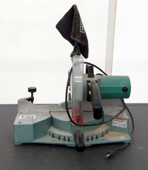 P-433  Hitachi 10" Compound Saw