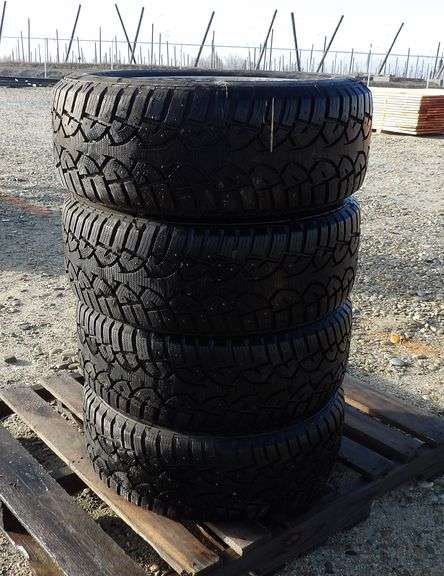 P-647  Studded Tires & Wheels (4)
