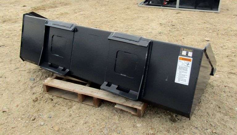 P-479  Wolverine Skid Steer Bucket