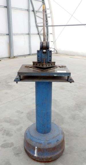 P-132 Sheet Metal Notcher
