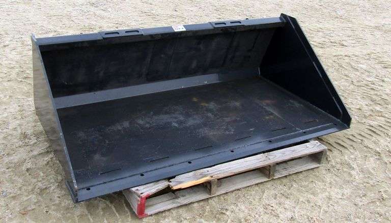 P-478  Wolverine Skid Steer Bucket