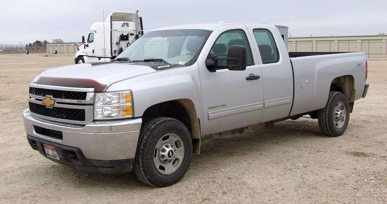 P-100  2012 Chevy 2500 HD 4x4 Pickup