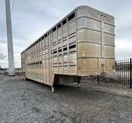 R-440 1975 Wilson Cattle Trailer
