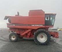 R-406 Case IH1688 Axial-Flow Combine
