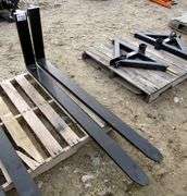 P-452  Pallet Forks