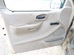 P-304  2003 Ford F-150 XL Pickup