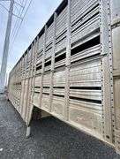 R-440 1975 Wilson Cattle Trailer