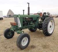 P-566 Oliver 770 Tractor