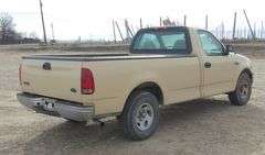 P-304  2003 Ford F-150 XL Pickup