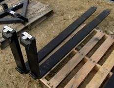 P-452  Pallet Forks