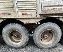 R-440 1975 Wilson Cattle Trailer