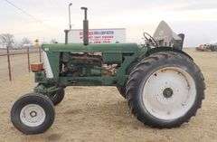 P-566 Oliver 770 Tractor