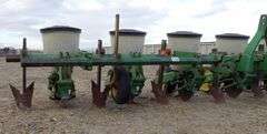 P-144 John Deere 71 Flex Planter