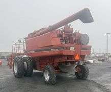 R-406 Case IH1688 Axial-Flow Combine