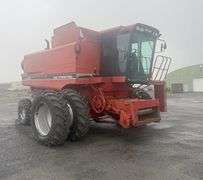 R-406 Case IH1688 Axial-Flow Combine
