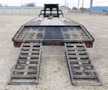 P-101  2006 Great Northern Flatbed Gooseneck Trailer