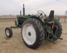 P-566 Oliver 770 Tractor