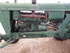 P-566 Oliver 770 Tractor