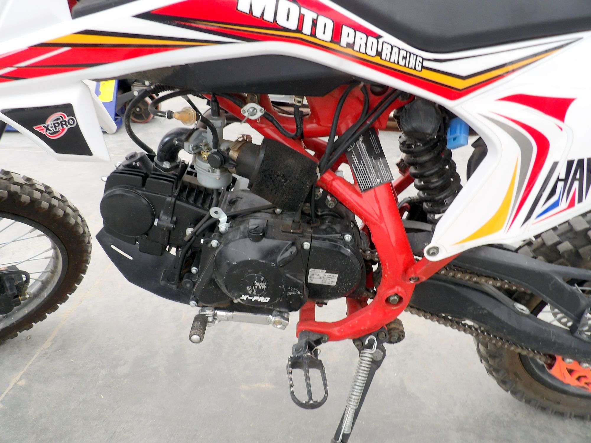 G-1445 2020 ZXYV 125 Dirt Bike - Pickett Auction Service
