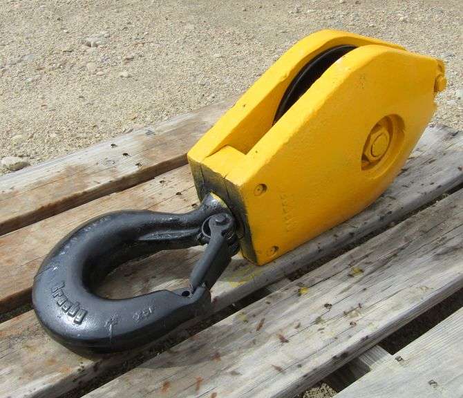 G-286 Crosby Lifting Block - Pickett Auction Service