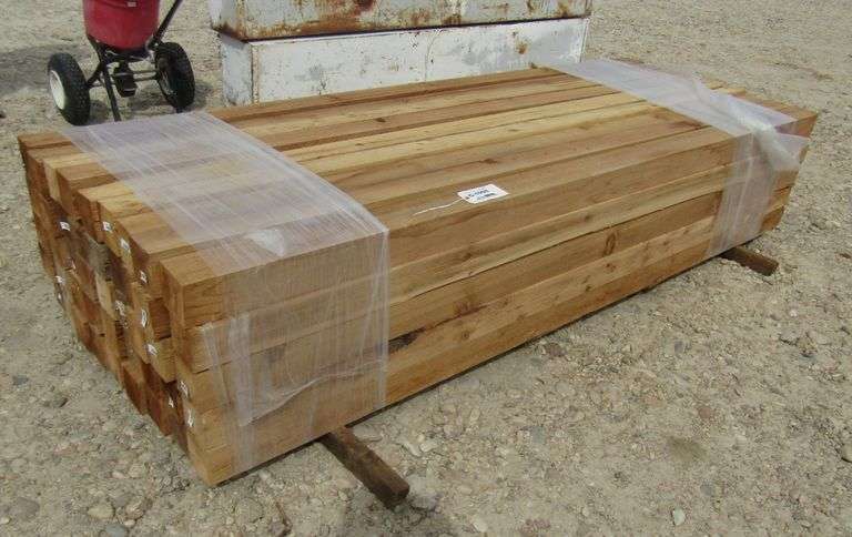 G-1098 Cedar Posts 4X4