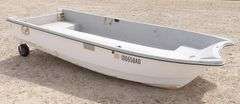 G-900 Livingston Fiberglass Boat