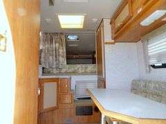 G-738 2004 Artic Fox Pickup Camper