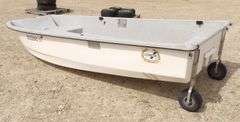 G-900 Livingston Fiberglass Boat