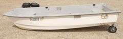 G-900 Livingston Fiberglass Boat