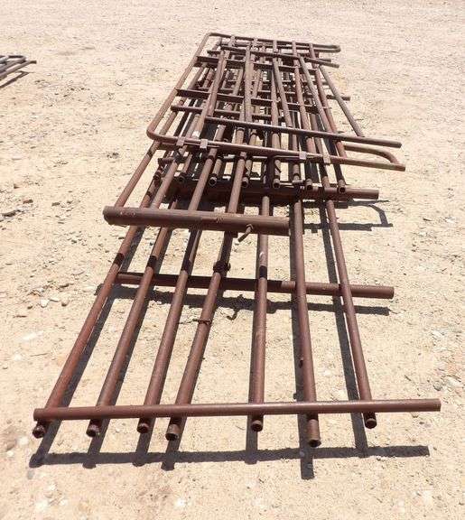 R-1156 Panels & Gates