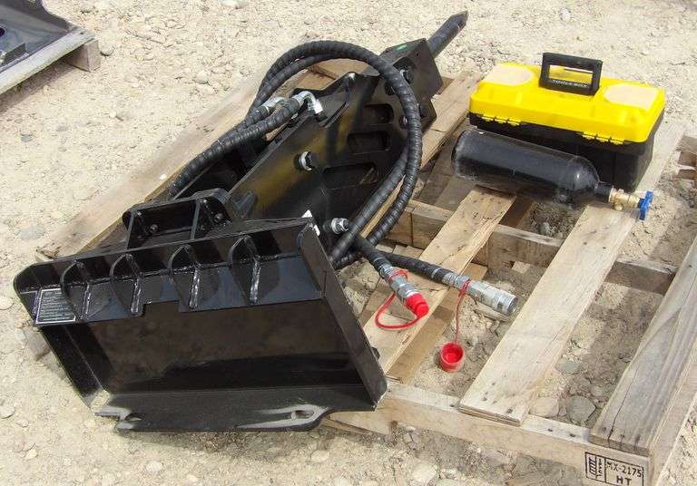 R-956 Mini Skid Steer Breaker Hammer